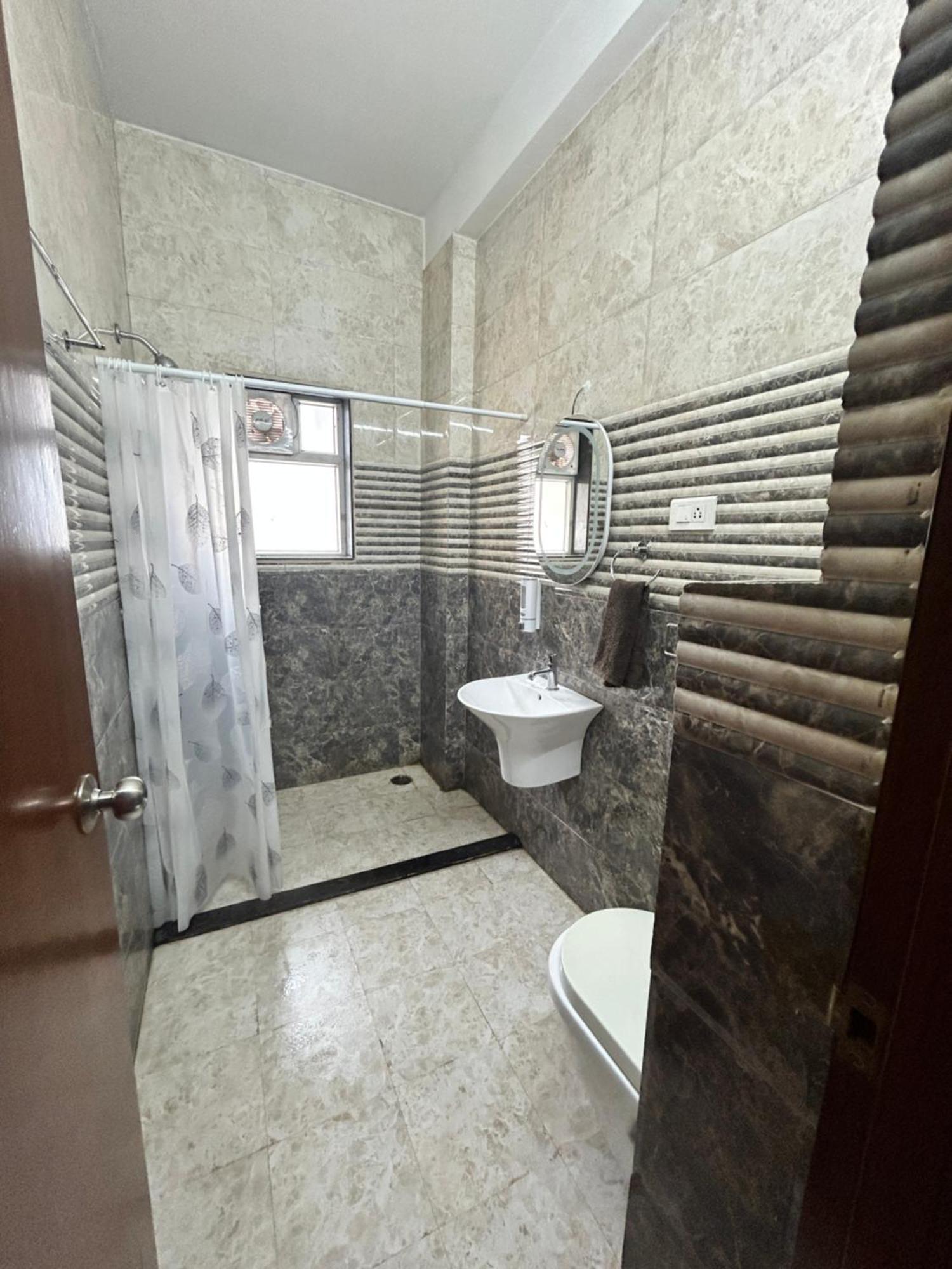 Blissful Home Near Coimbatore Airport エクステリア 写真
